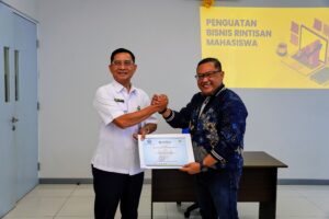 Cetak Wirausaha Muda Profesional, UHT Gelar Workshop Tata Kelola Keuangan P2MW 2026