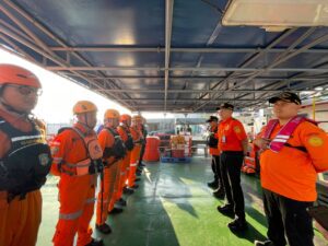 Basarnas Kerahkan KN SAR Permadi Cari KMN Entok yang Hilang di Perairan Utara Kangean