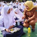 Aksi Bergizi di Sidoarjo: Pelajar Diajak Sarapan Healthy hingga Senam Bersama