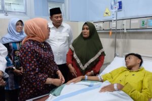 Keracunan Massal MBG di Sidoarjo: Waka BGN Minta Maaf, Copot Kepala Dapur SPPG
