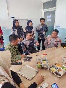 Kawal Program MBG, Forkopimca Gedangan Sidoarjo Sidak SPPG