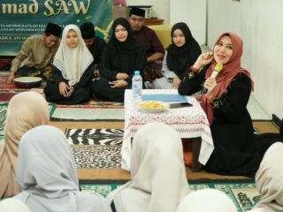 ​Ning Lia di Pesantren Al Masykuriyah: Punya Ilmu Tinggi Harus Bareng Adab