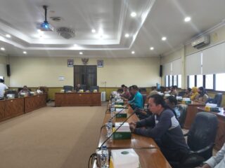 Penolakan Warga Karangbong Soal Peningkatan Kelas Jalan Berujung di DPRD Sidoarjo