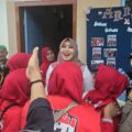 Senyum Warga Kutisari di Aksi Sosial Ning Lia dan GAS Pemuda