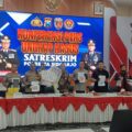 Uang Palsu Rp 298 Juta Lintas Provinsi Diringkus di Sidoarjo, Polisi Bekuk 3 Pelaku