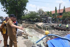 Kejar Target Selesai Desember, Proyek Jembatan Candinegoro Dikebut 24 Jam