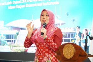 Ning Lia Kenalkan DPD RI ke Mahasiswa Unair