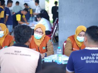 Cek Kesehatan Gratis di Lapas Surabaya, 100 Warga Binaan Blok A Disasar