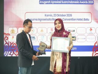 Politik Tanpa Sekat, Ning Lia Sabet Penghargaan Politisi Humanis