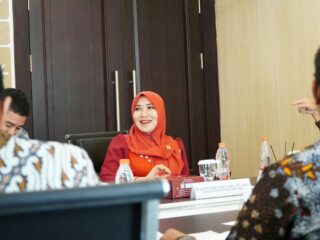 ​Ning Lia Apresiasi Pertemuan Gubernur Khofifah & Kapolda Jatim: Kunci Jaga Iklim Investasi Aman