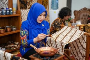 Senator Lia Istifhama: Batik adalah Kecantikan Nusantara yang Tak Ternilai